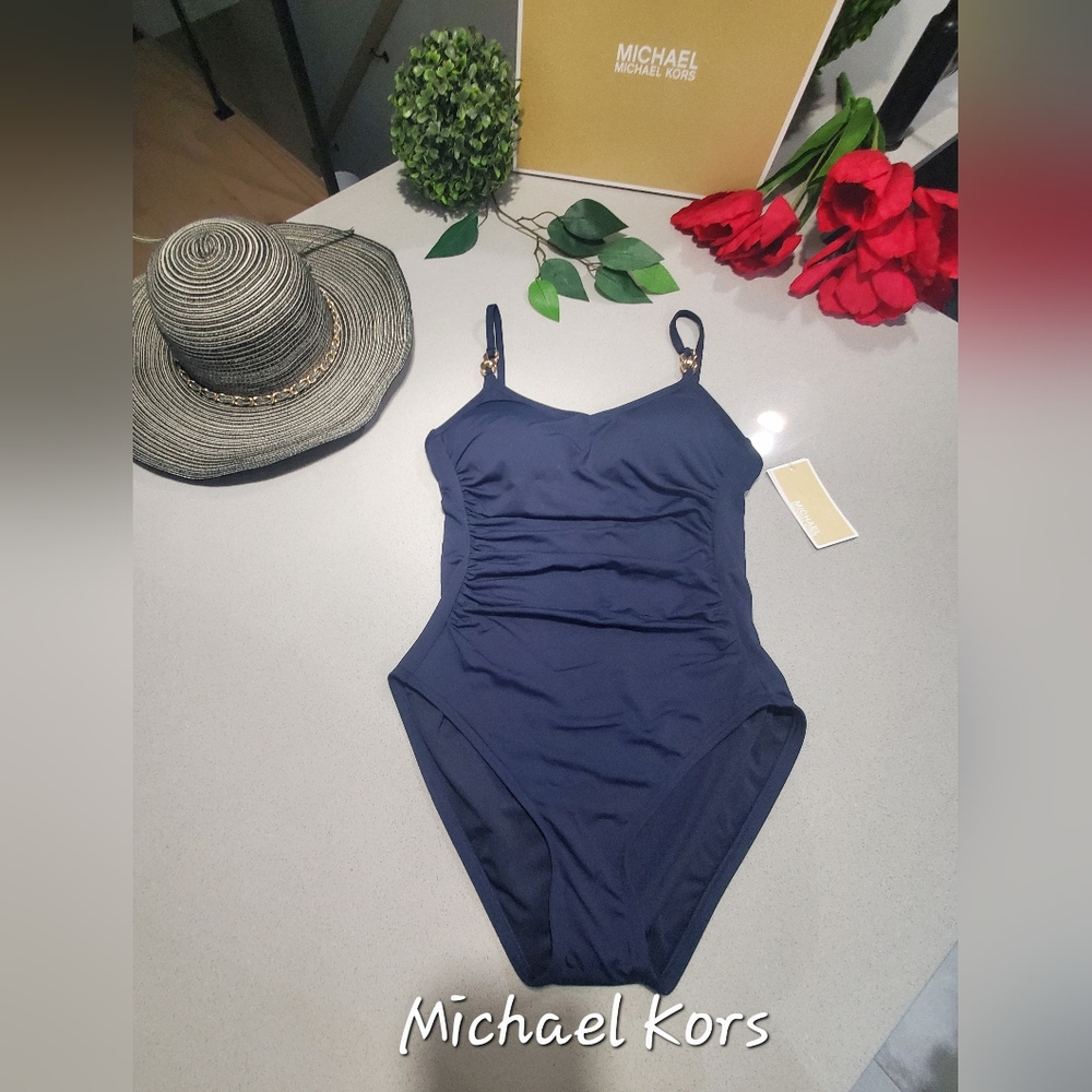 MICHAEL KORS Sublime maillot de bain bleu marin avec chaînes dorées gravées